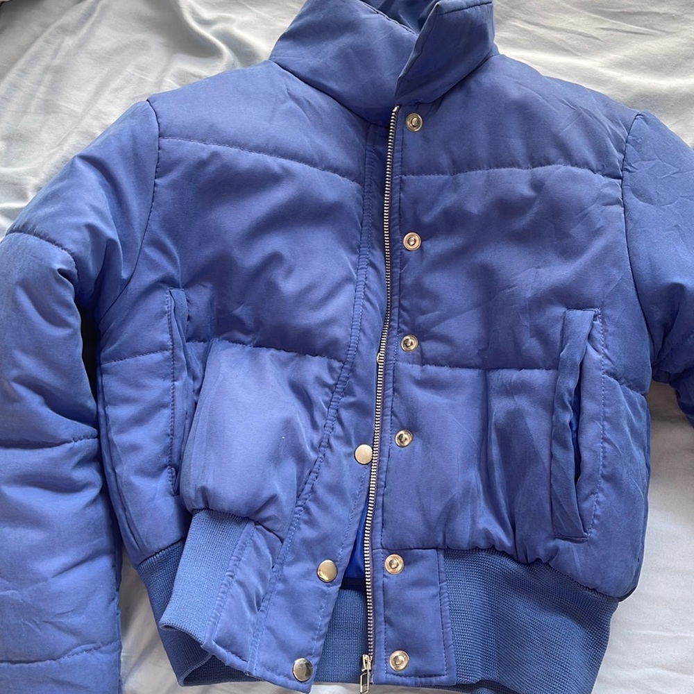 prettiest blue cropped puffer jacket
